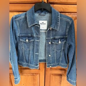 Hollister cropped denim jacket size S